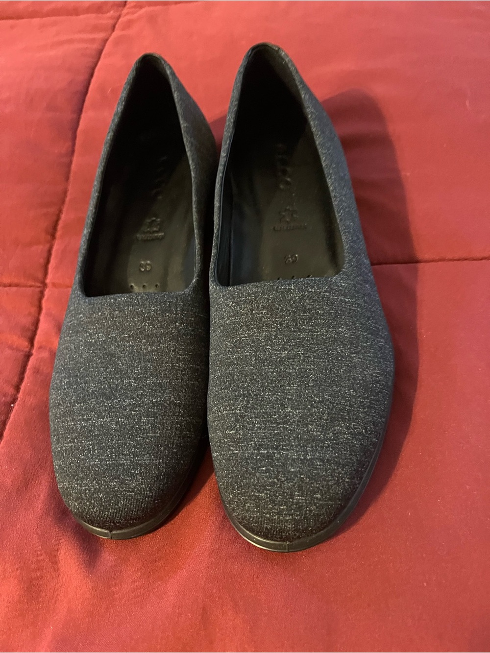 Ecco Women's Dark Gray Slip-On Flats